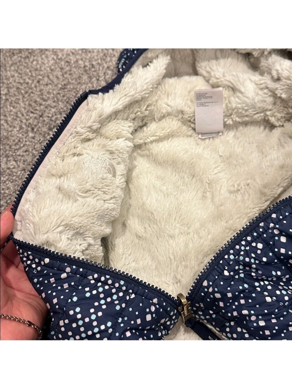 The North Face Navy and White Patterned Jacket - Picture 7 of 7